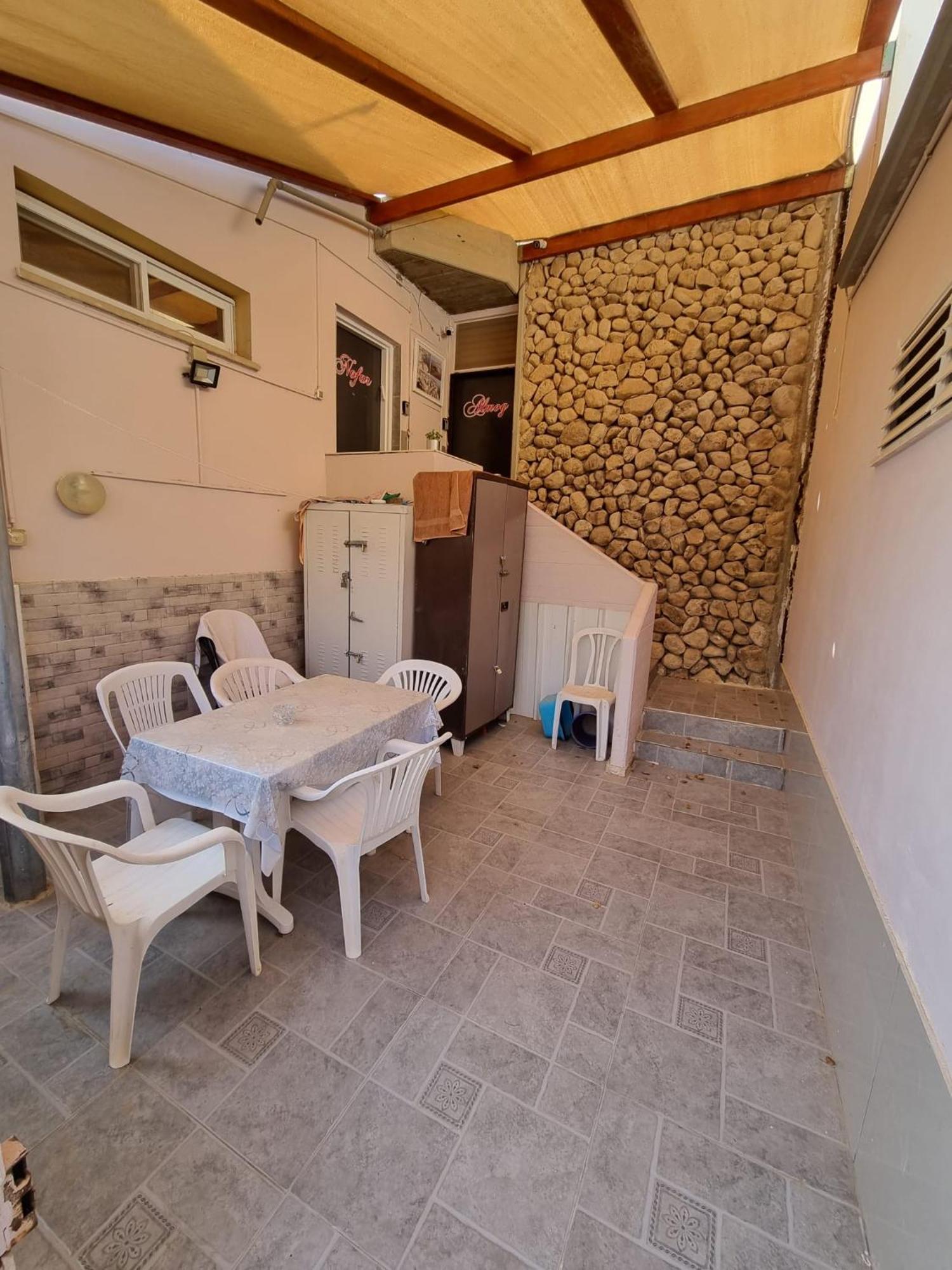 Nadia Hosting Dead Sea Villa Neve Zohar Buitenkant foto